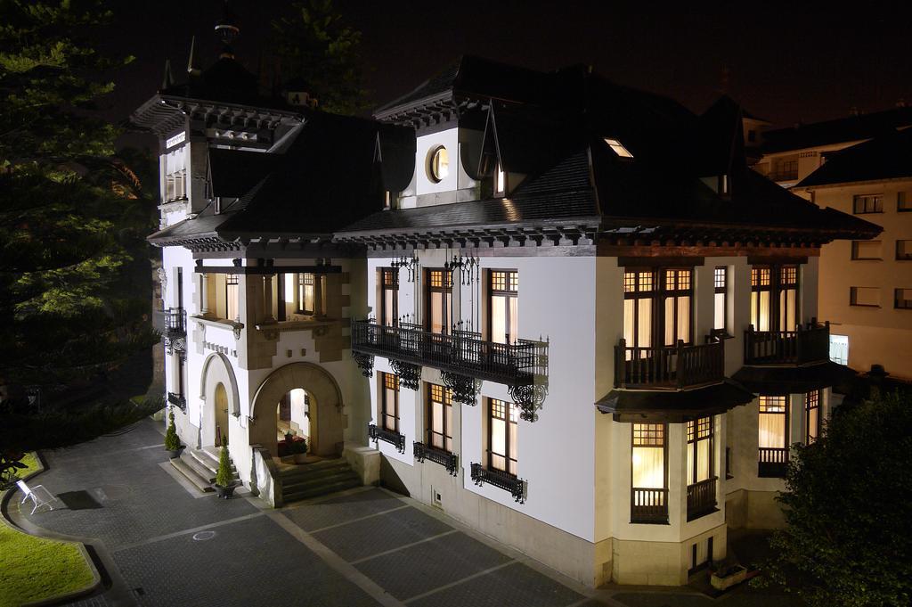 Palacio Arias Навия Экстерьер фото